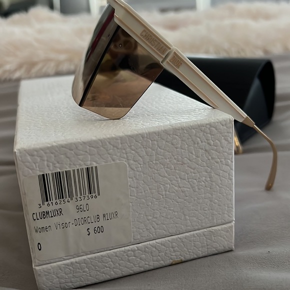 Christian Dior Visor DiorClub Sunglasses - Picture 5 of 7